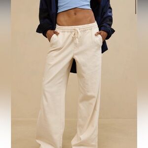 NWT Low & Slouchy Trouser Size Medium in Greige
